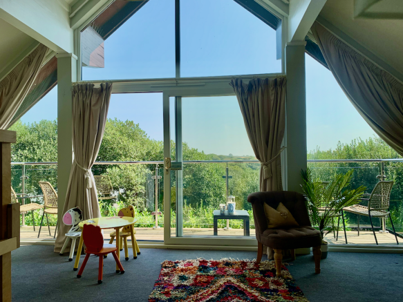 Upstairs lounge