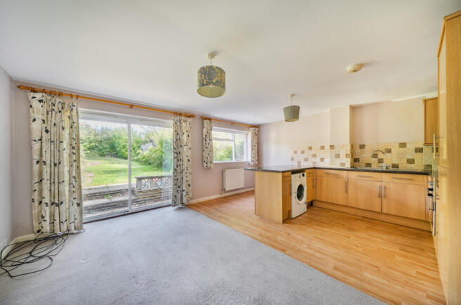 1357572-12-68cd28...