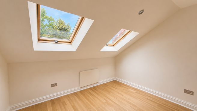 8 bed Semi-Detached for sale Image 12