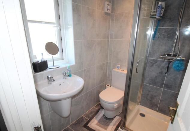 EN SUITE