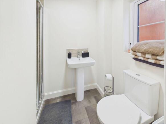 3 bed Semi-Detached for sale Image 9