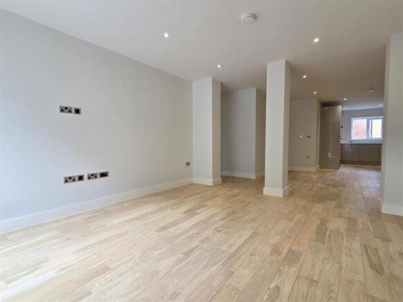 1 Woodside View, Forest Drive, Lytham photo 4