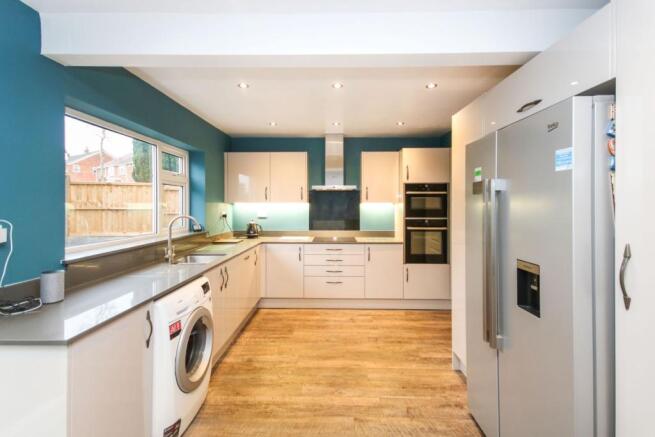 Kitchen/Breakfast