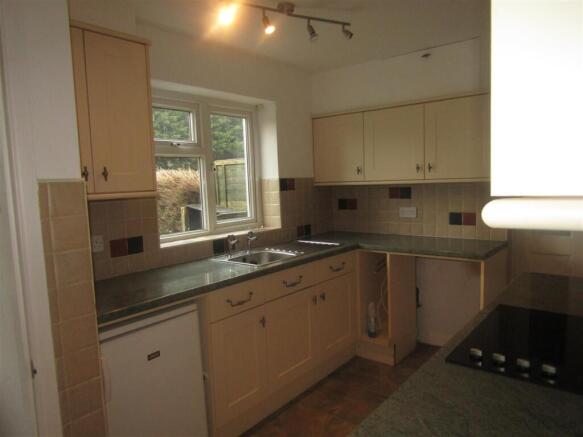 2 bed House to rent Image 8