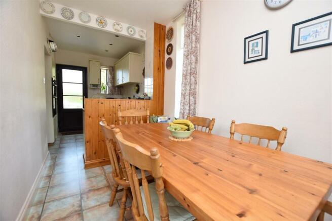 Kitchen Dining Room.JPG