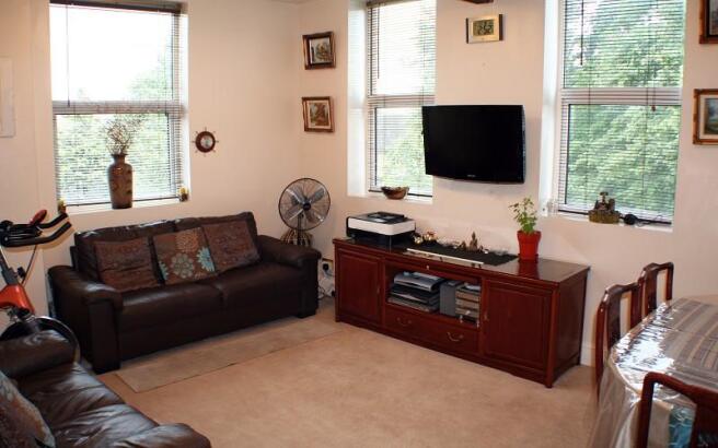 Lounge / Dining Room