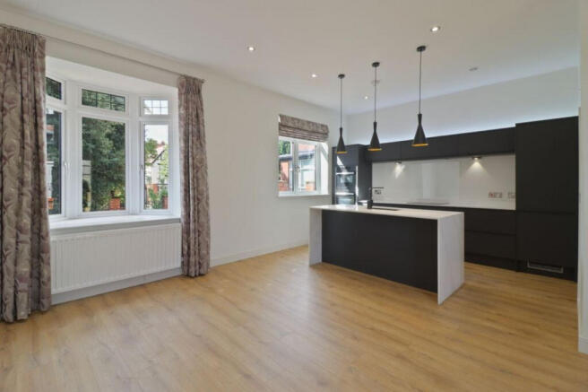 2 bed Detached Bungalow for sale Image 4