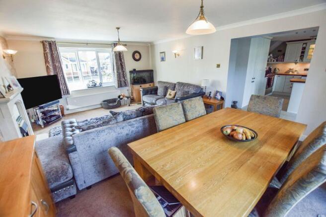 Lounge/Diner