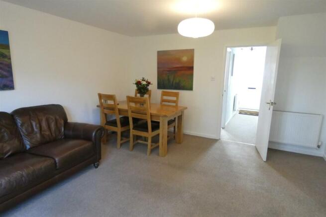LUNGE/DINING ROOM