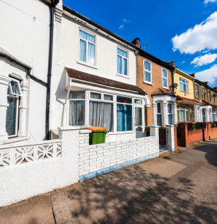 St. Albans Avenue, London, E6