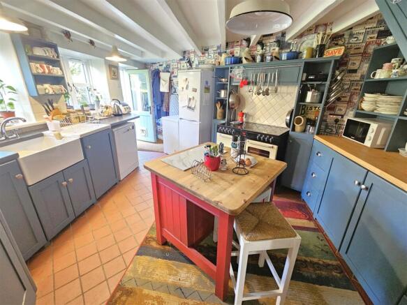 Kitchen Breakfast Room.jpg