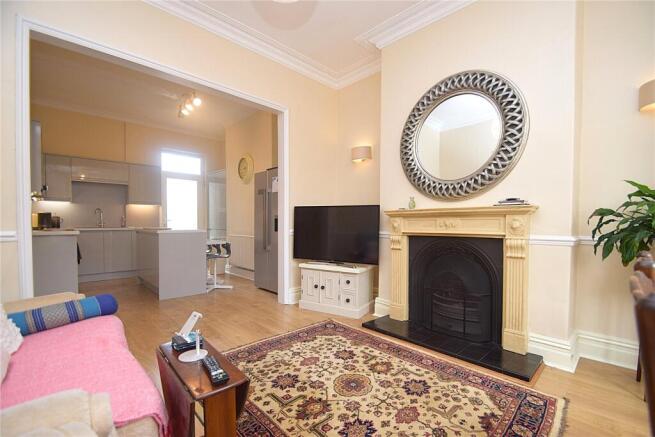 5 bed Terraced to rent Image 7