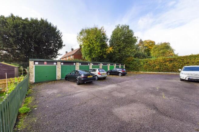 Garage & Park...