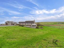 Moss Edge, Aikers Road, Orkney KW17 2TJ