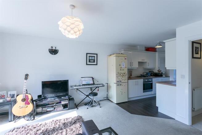 Lounge/Kitchen