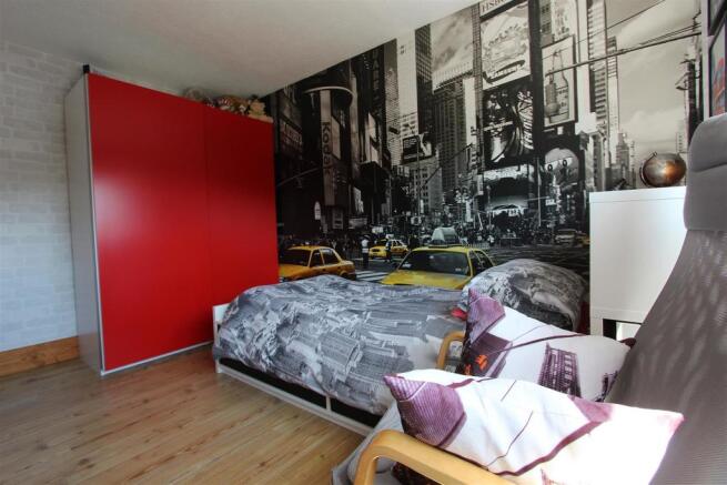 2nd Bedroom
