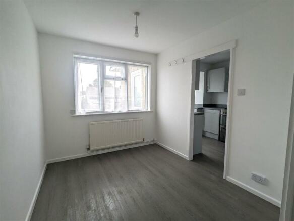Dining Room.jpg
