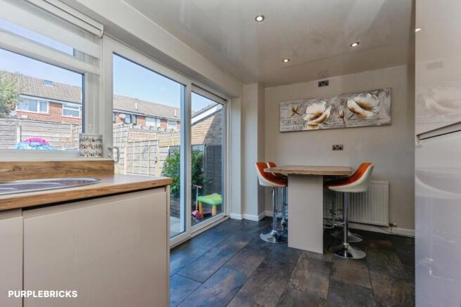 2 bed Terraced for sale Image 7