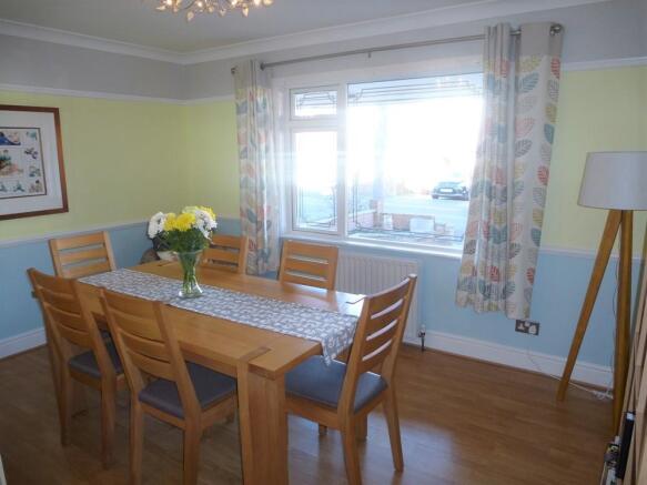Dining Room.JPG