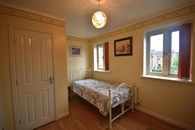 2 bed Semi-Detached for sale Image 8