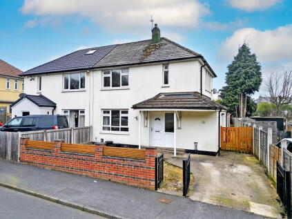 Raynel Drive, Cookridge, Leeds, LS16 6BS