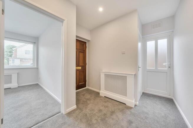 1332370-13-6889e5...