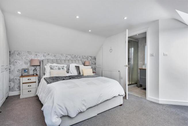 Master bedroom.jpg