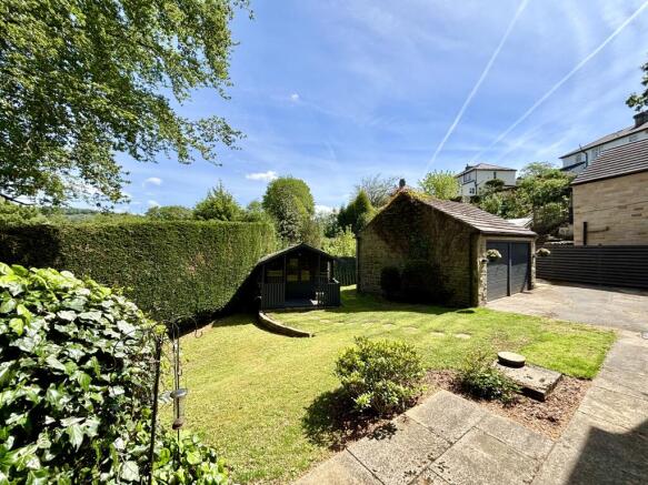 4 bed Detached for sale Image 4