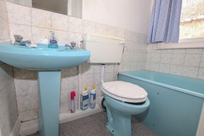 Bathroom / WC