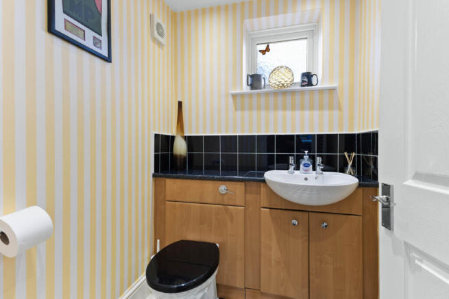 3 bed Detached for sale Image 8