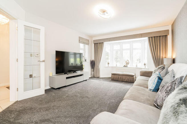 4 bed Detached for sale Image 10