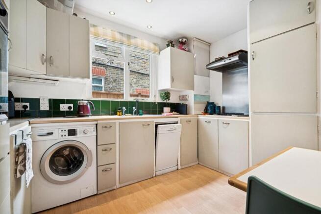 15 Boundary Road, London SW19 kitchen 1.jpg