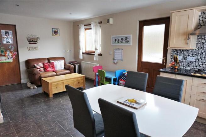Kitchen / Breakfast