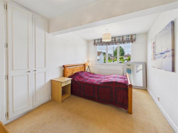 4 bed Semi-Detached for sale Image 12