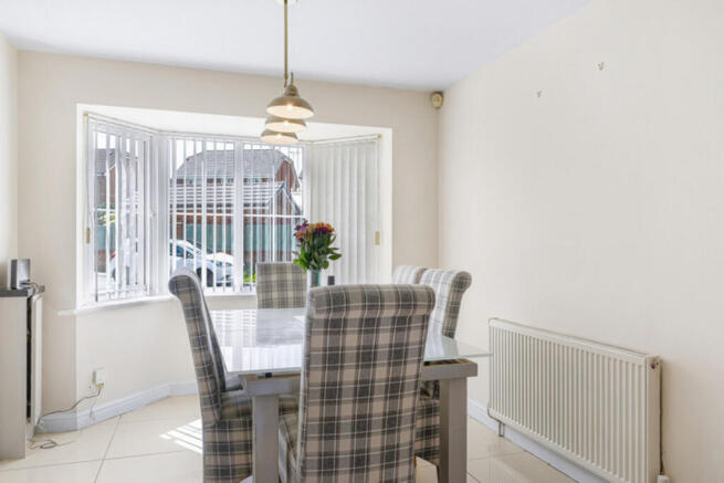 4 bed Detached for sale Image 6