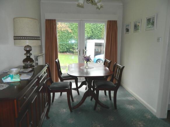 DINING ROOM: