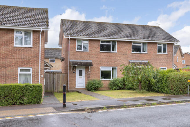 3-bed semi-detached on Brook Road, Trowbridge, £275,000