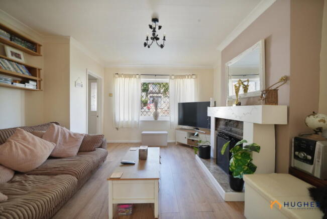 5 bed Semi-Detached for sale Image 6