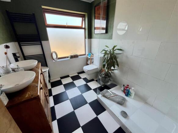 3 bed End of Terrace for sale Image 11