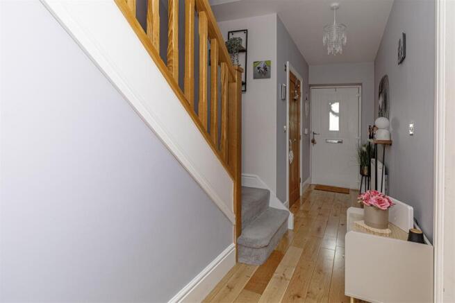 4 bed Terraced for sale Image 9