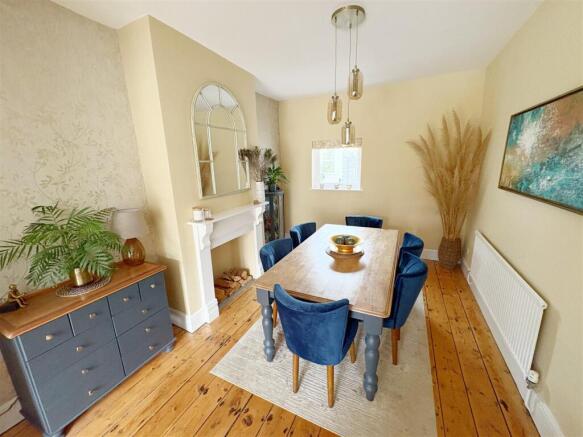 Dining room.jpg