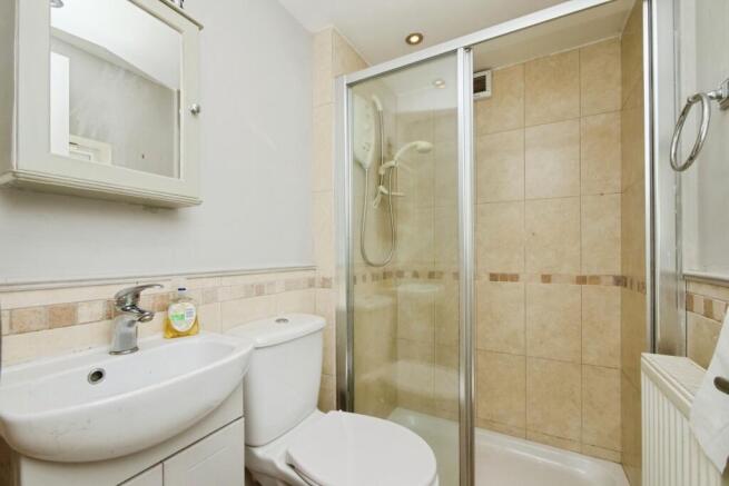 4 bed Terraced for sale Image 9