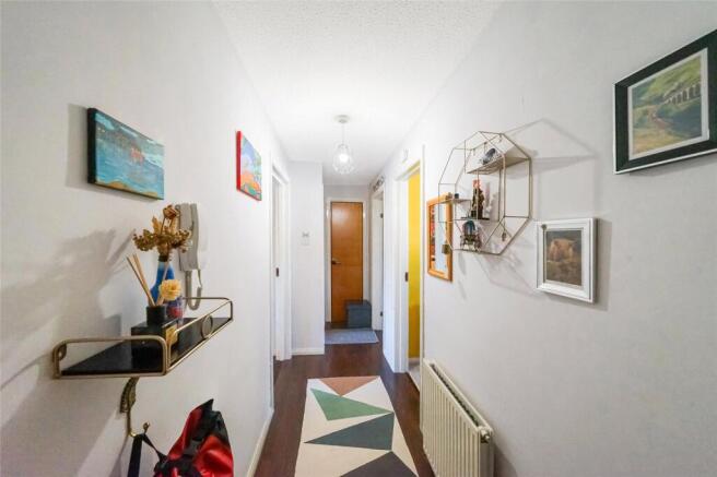 Clyde View Court, Bowling, Glasgow, West Dunbartonshire, G60 photo 4