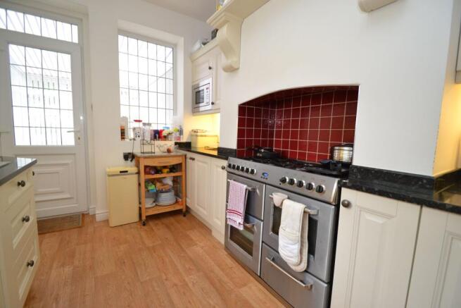 3 bed Semi-Detached for sale Image 12
