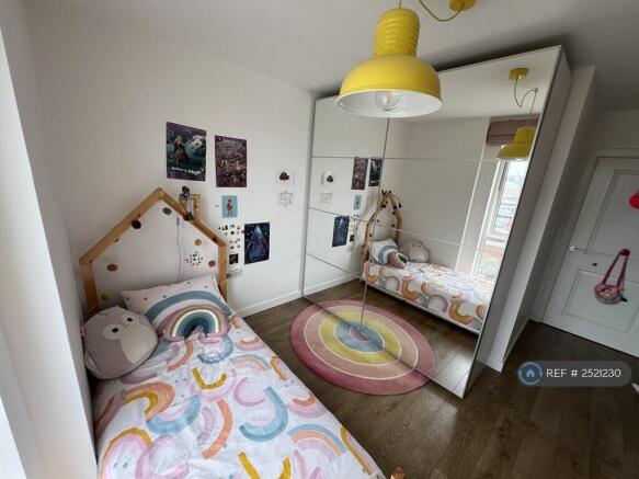 Single Bed Room