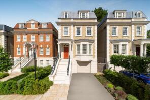 11, King John Square, Egham TW20 0GS