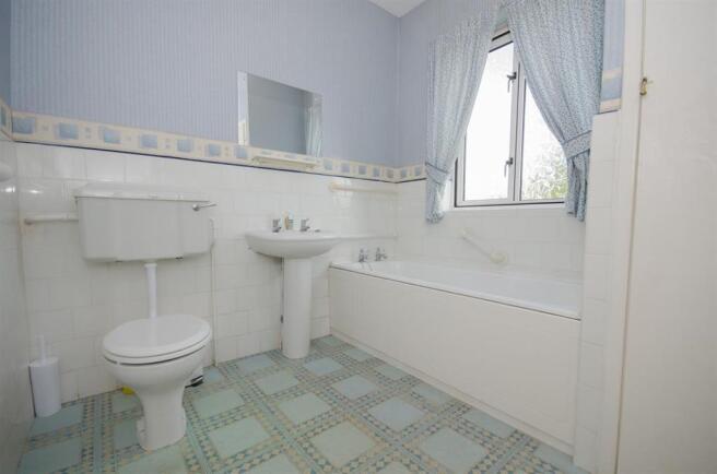 Photo 10