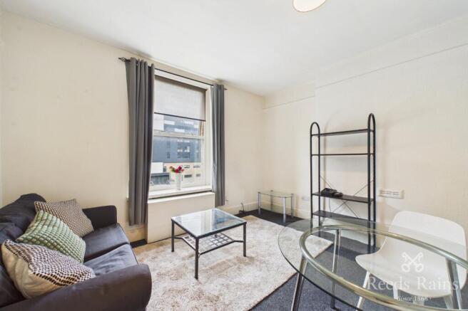 1 bed Apartment to rent Image 7