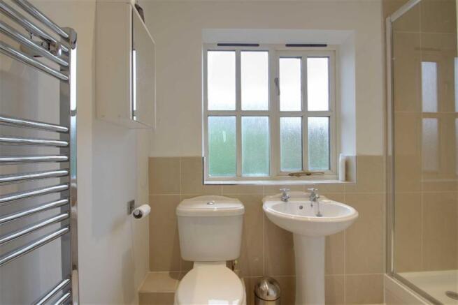 EN SUITE