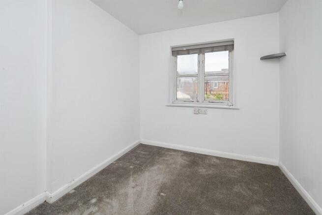 3 bed Semi-Detached for sale Image 9